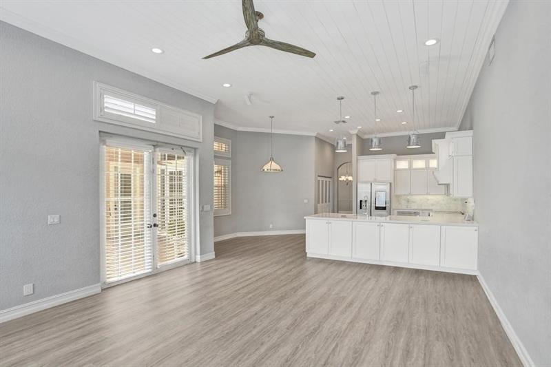 Image 33 of 42 For 12258 49th St