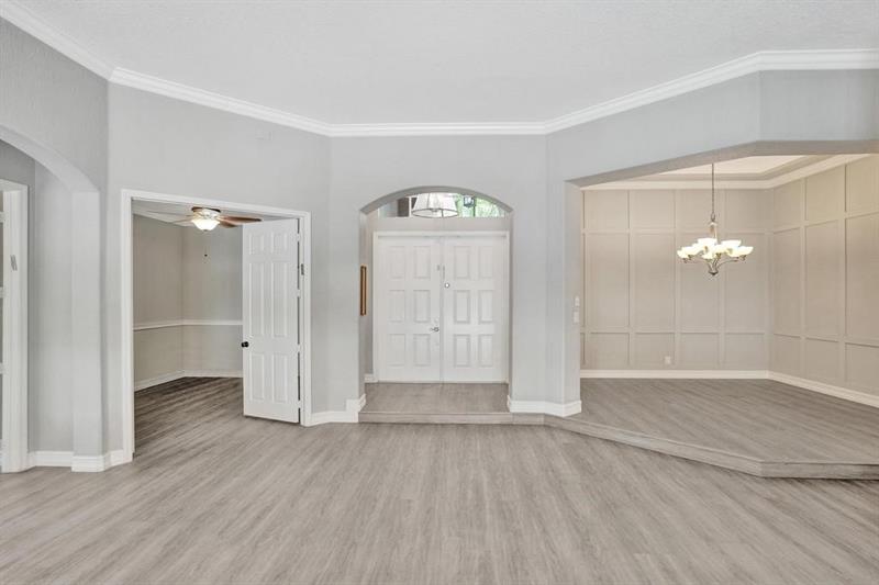 Image 9 of 42 For 12258 49th St