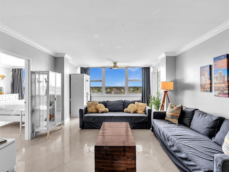 Image 16 of 65 For 4040 Galt Ocean Dr  811