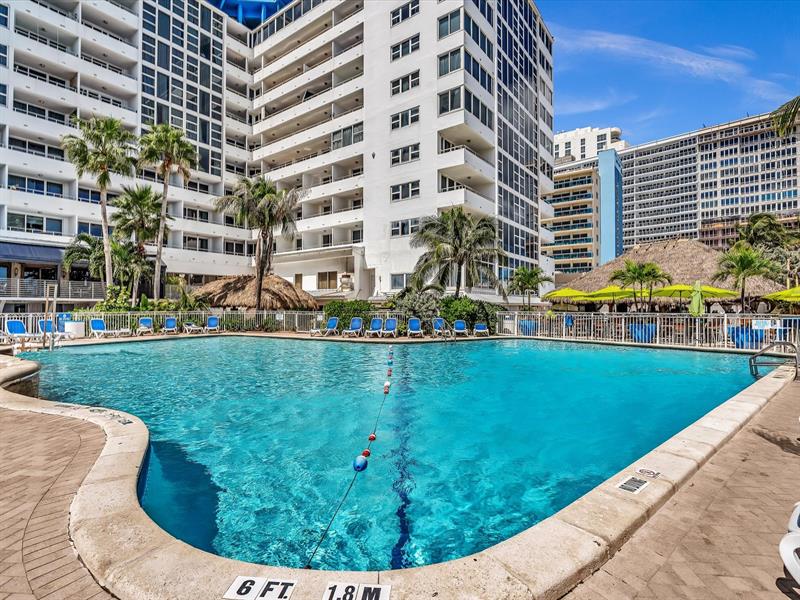 Image 44 of 65 For 4040 Galt Ocean Dr  811