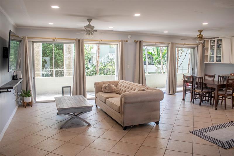 Image 4 of 25 For 1000 4th St  209