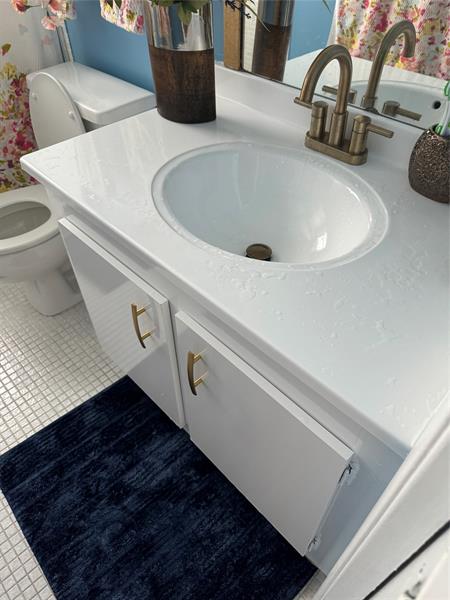 Image 12 of 13 For 4054 Exeter  C