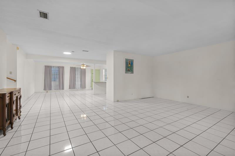 Image 6 of 37 For 14800 8th Ct