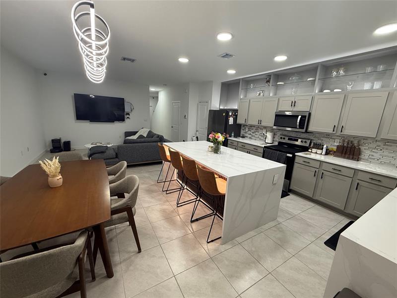 Image 19 of 21 For 845 3rd Way  