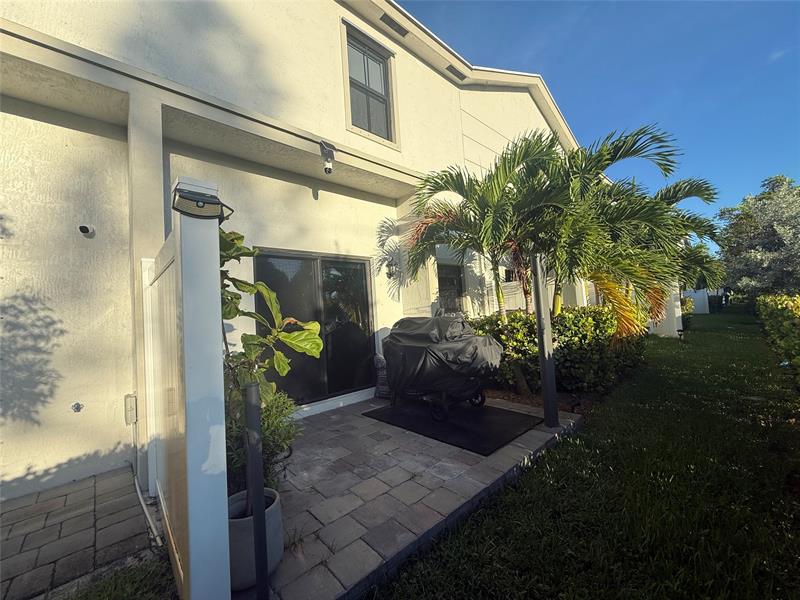 Image 5 of 21 For 845 3rd Way  