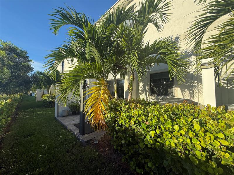 Image 6 of 21 For 845 3rd Way  