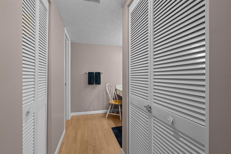 Image 33 of 52 For 16051 Blatt Blvd  212