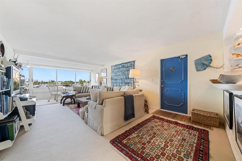 Image 6 of 32 For 215 Birch Rd  4c