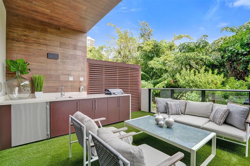 Image 10 of 62 For 3030 Ocean Blvd  S104