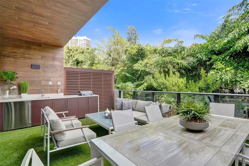 Image 12 of 62 For 3030 Ocean Blvd  S104