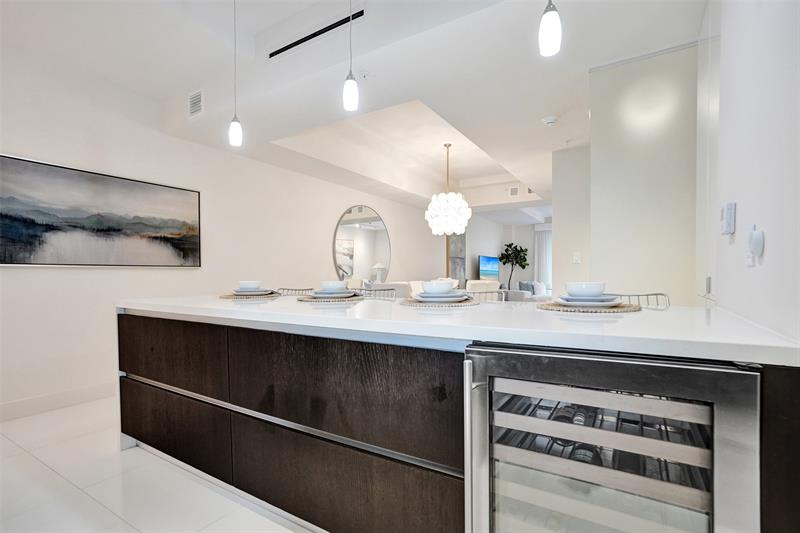 Image 25 of 62 For 3030 Ocean Blvd  S104