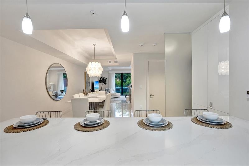 Image 26 of 62 For 3030 Ocean Blvd  S104