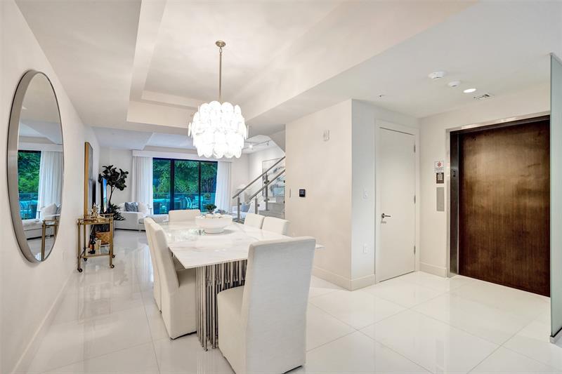 Image 27 of 62 For 3030 Ocean Blvd  S104