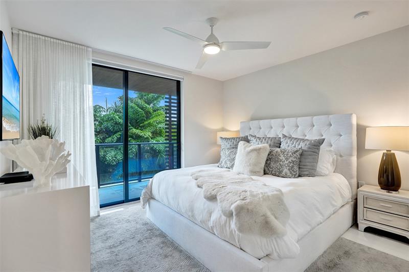 Image 30 of 62 For 3030 Ocean Blvd  S104