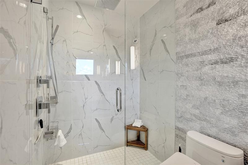 Image 36 of 62 For 3030 Ocean Blvd  S104