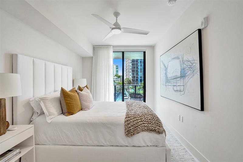 Image 46 of 62 For 3030 Ocean Blvd  S104