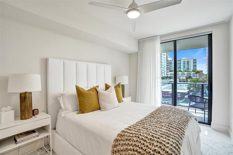 Image 47 of 62 For 3030 Ocean Blvd  S104