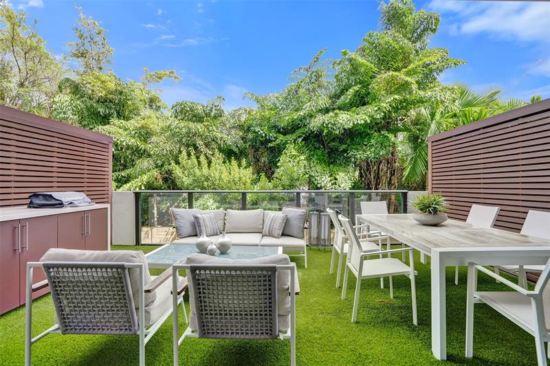 Image 9 of 62 For 3030 Ocean Blvd  S104