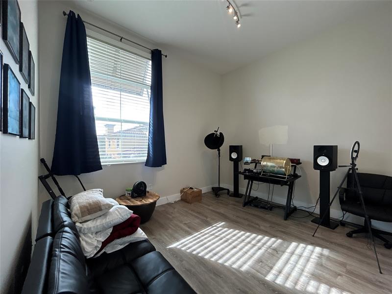 Image 16 of 23 For 3330 124 Way  3330