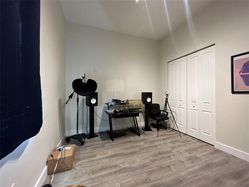 Image 17 of 23 For 3330 124 Way  3330