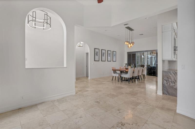 Image 10 of 62 For 21347 Gosier Way