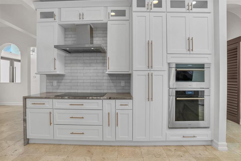Image 17 of 62 For 21347 Gosier Way