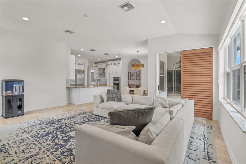 Image 23 of 62 For 21347 Gosier Way