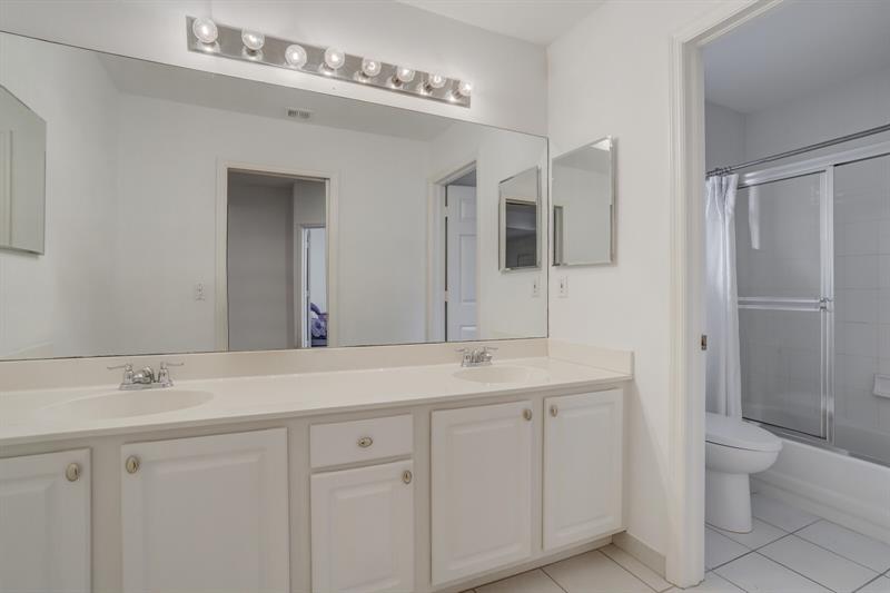 Image 34 of 62 For 21347 Gosier Way