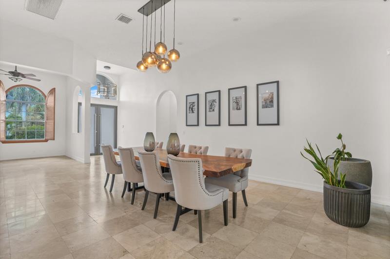 Image 6 of 62 For 21347 Gosier Way