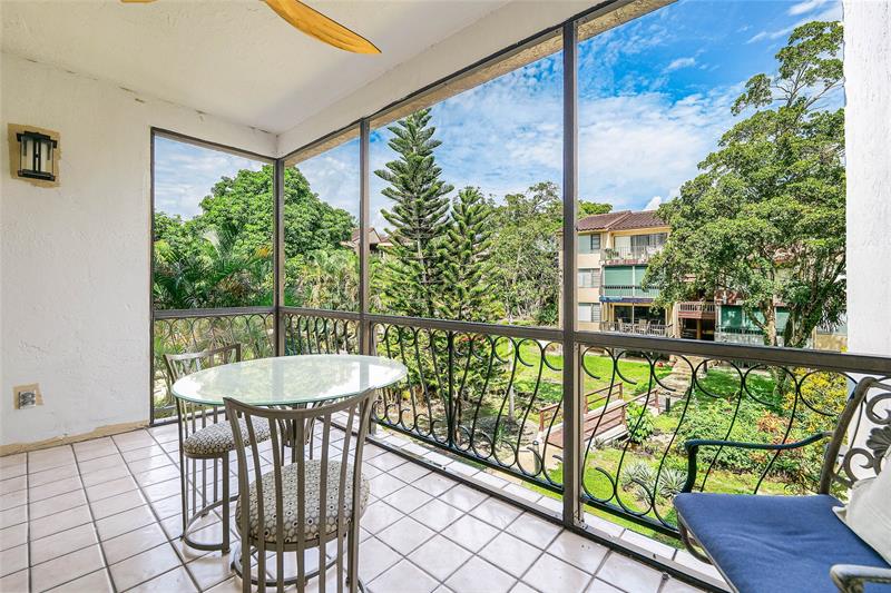 Details for 6010 Falls Circle Dr  305, Lauderhill, FL 33319