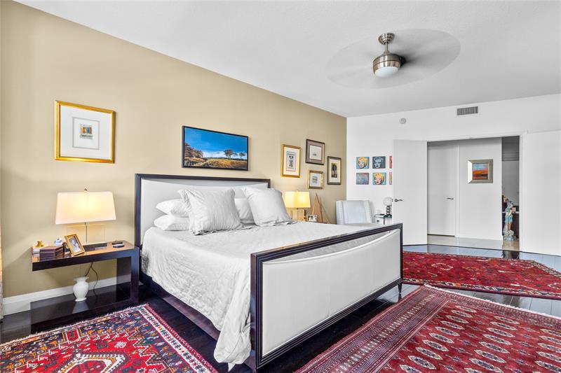 Image 19 of 70 For 615 Bayshore Dr  301