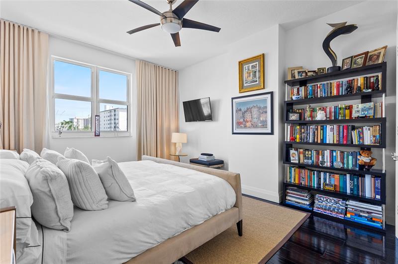 Image 33 of 70 For 615 Bayshore Dr  301