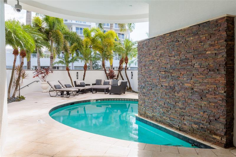 Image 41 of 70 For 615 Bayshore Dr  301