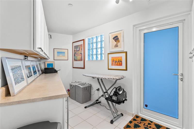 Image 45 of 70 For 615 Bayshore Dr  301