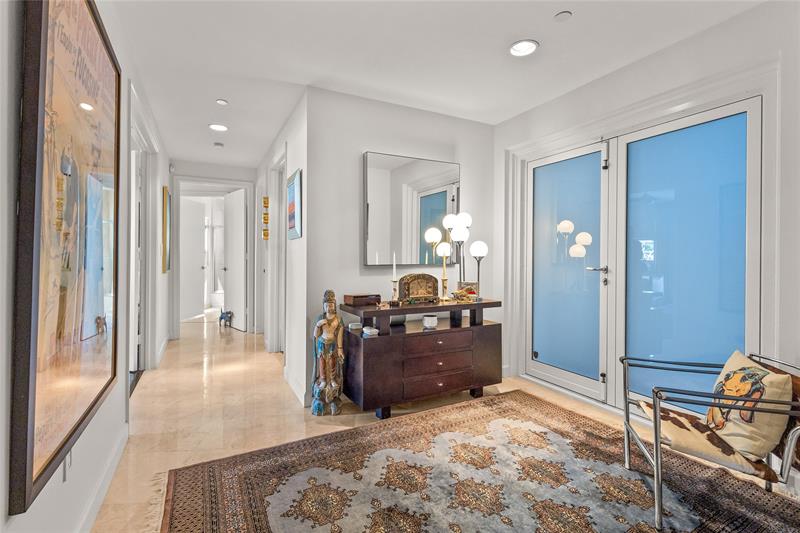 Image 5 of 70 For 615 Bayshore Dr  301