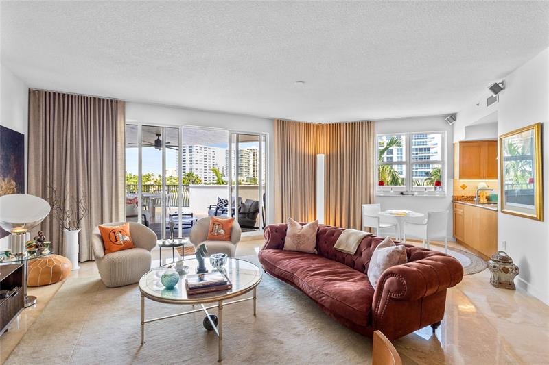 Image 8 of 70 For 615 Bayshore Dr  301