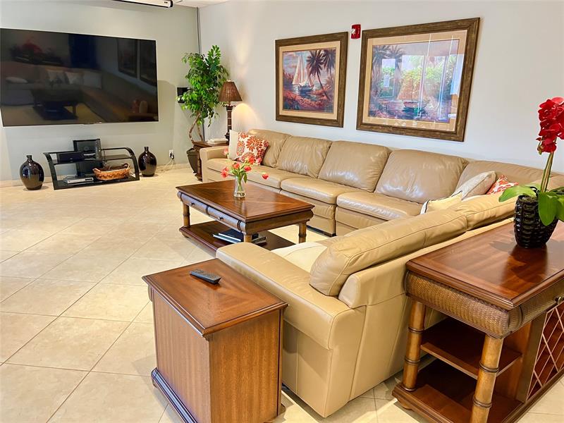 Image 31 of 52 For 800 20th Ave  1115