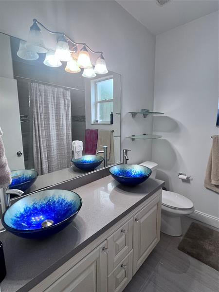 Image 15 of 26 For 10549 57th Ct  10549