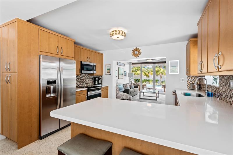 Image 5 of 41 For 3321 16th Ct