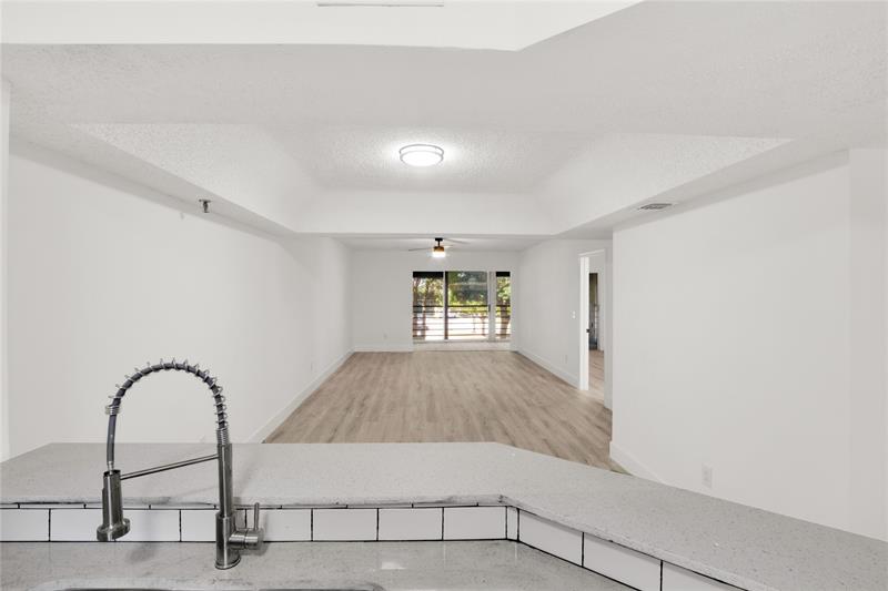 Image 11 of 24 For 23344 Carolwood Ln  302