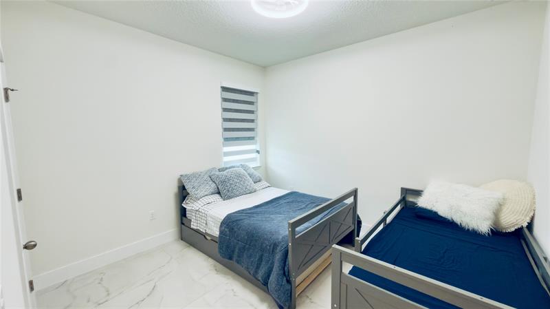 Image 28 of 47 For 2149 Susset Lane