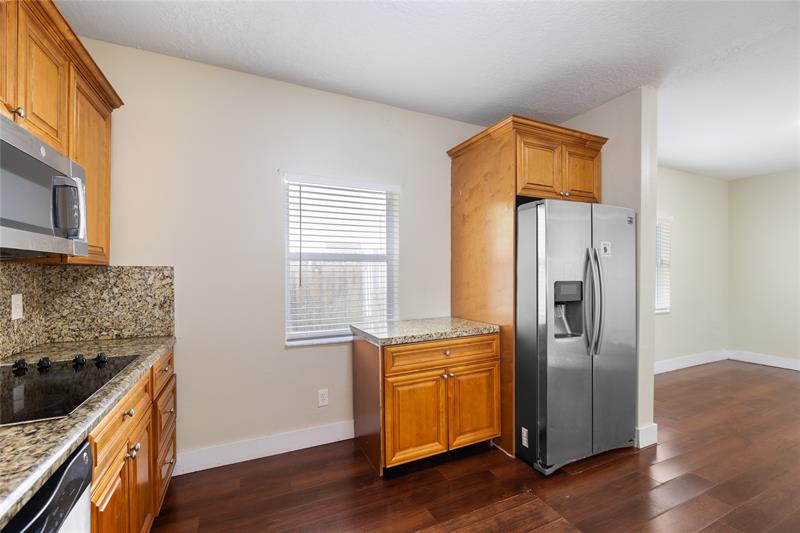 Image 17 of 58 For 1512 106th Ave