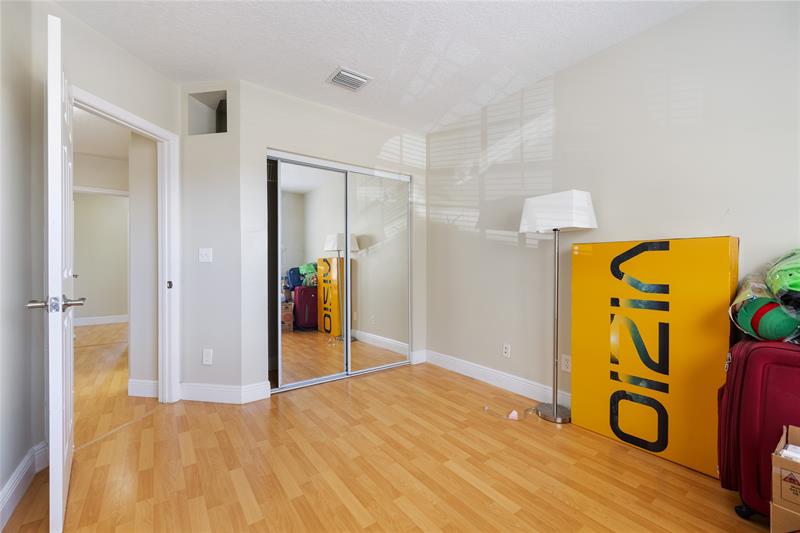 Image 32 of 58 For 1512 106th Ave