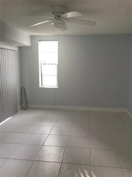 Image 18 of 24 For 9576 1st Ct  9-f