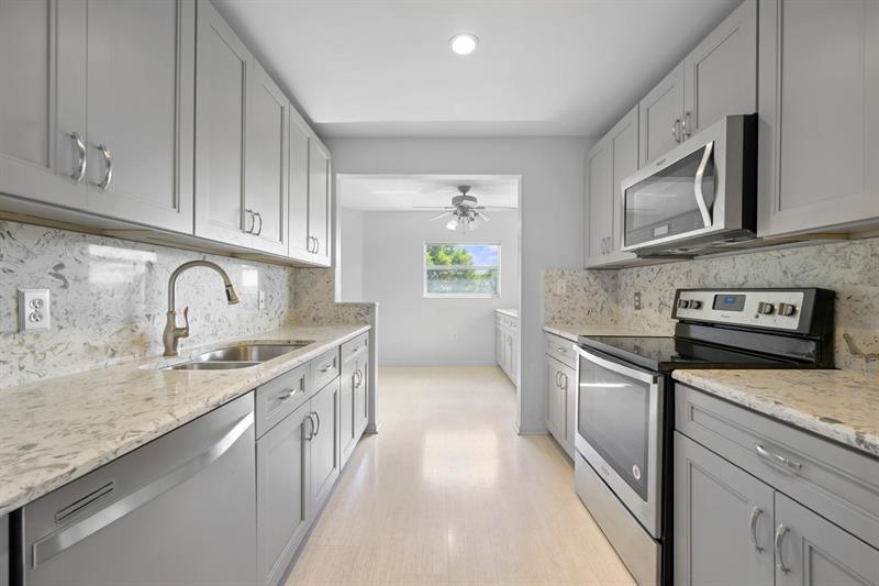 Details for 550 137th Ave  401l, Pembroke Pines, FL 33027