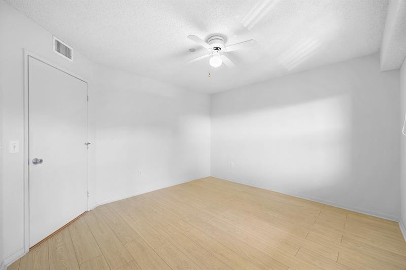 Image 17 of 23 For 550 137th Ave  401l