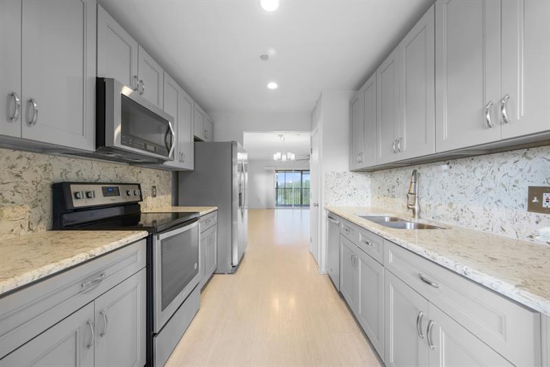 Image 3 of 23 For 550 137th Ave  401l