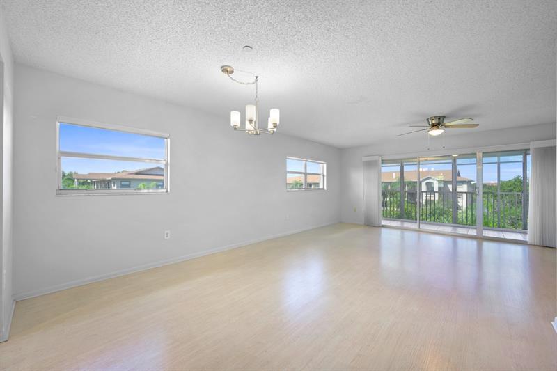 Image 4 of 23 For 550 137th Ave  401l
