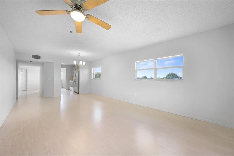 Image 6 of 23 For 550 137th Ave  401l