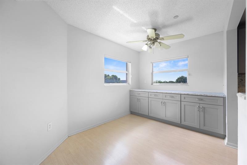 Image 9 of 23 For 550 137th Ave  401l